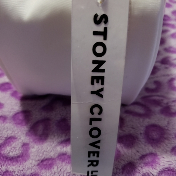 NWT Stoney Clover White and Clear Makeup Bag Lg - Picture 4 of 9